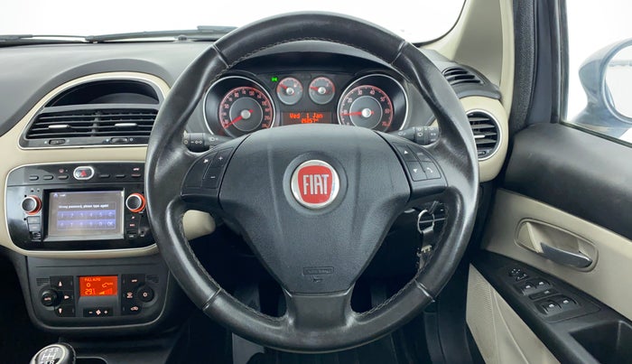 2018 Fiat URBAN CROSS EMOTION MULTIJET 1.3, Diesel, Manual, 26,932 km, Steering Wheel Close Up
