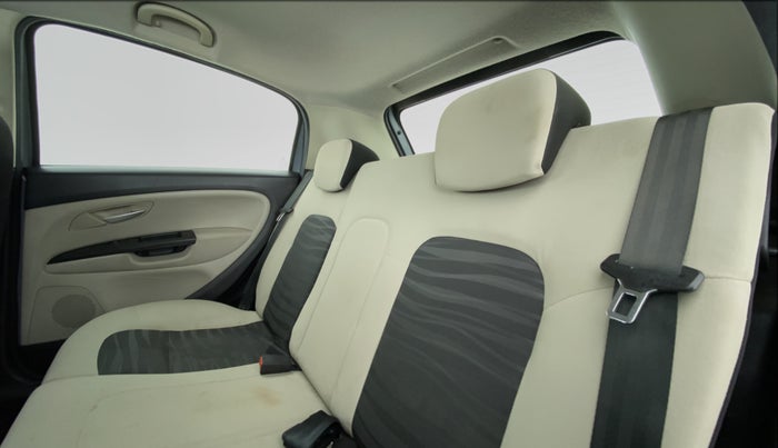 2018 Fiat URBAN CROSS EMOTION MULTIJET 1.3, Diesel, Manual, 26,932 km, Right Side Rear Door Cabin