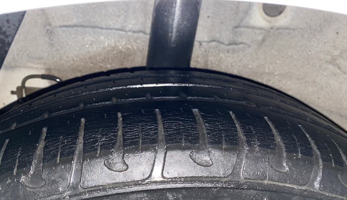 2015 Hyundai Xcent S 1.1 CRDI, Diesel, Manual, 66,545 km, Right Rear Tyre Tread