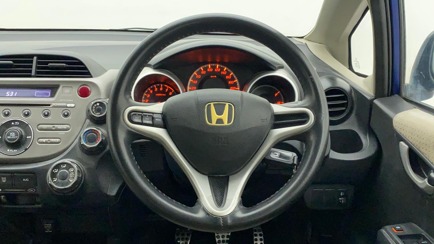 2011 Honda Jazz 1.2L I-VTEC BASE, Petrol, Manual, 1,05,985 km, Steering Wheel Close Up