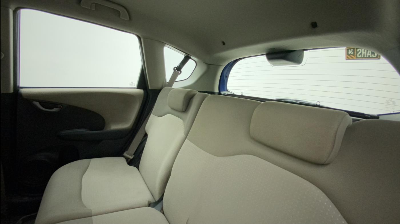 2011 Honda Jazz 1.2L I-VTEC BASE, Petrol, Manual, 1,05,985 km, Right Side Rear Door Cabin