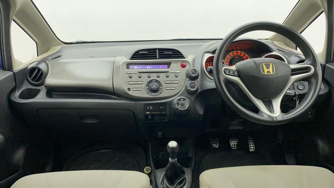 2011 Honda Jazz 1.2L I-VTEC BASE, Petrol, Manual, 1,05,985 km, Dashboard