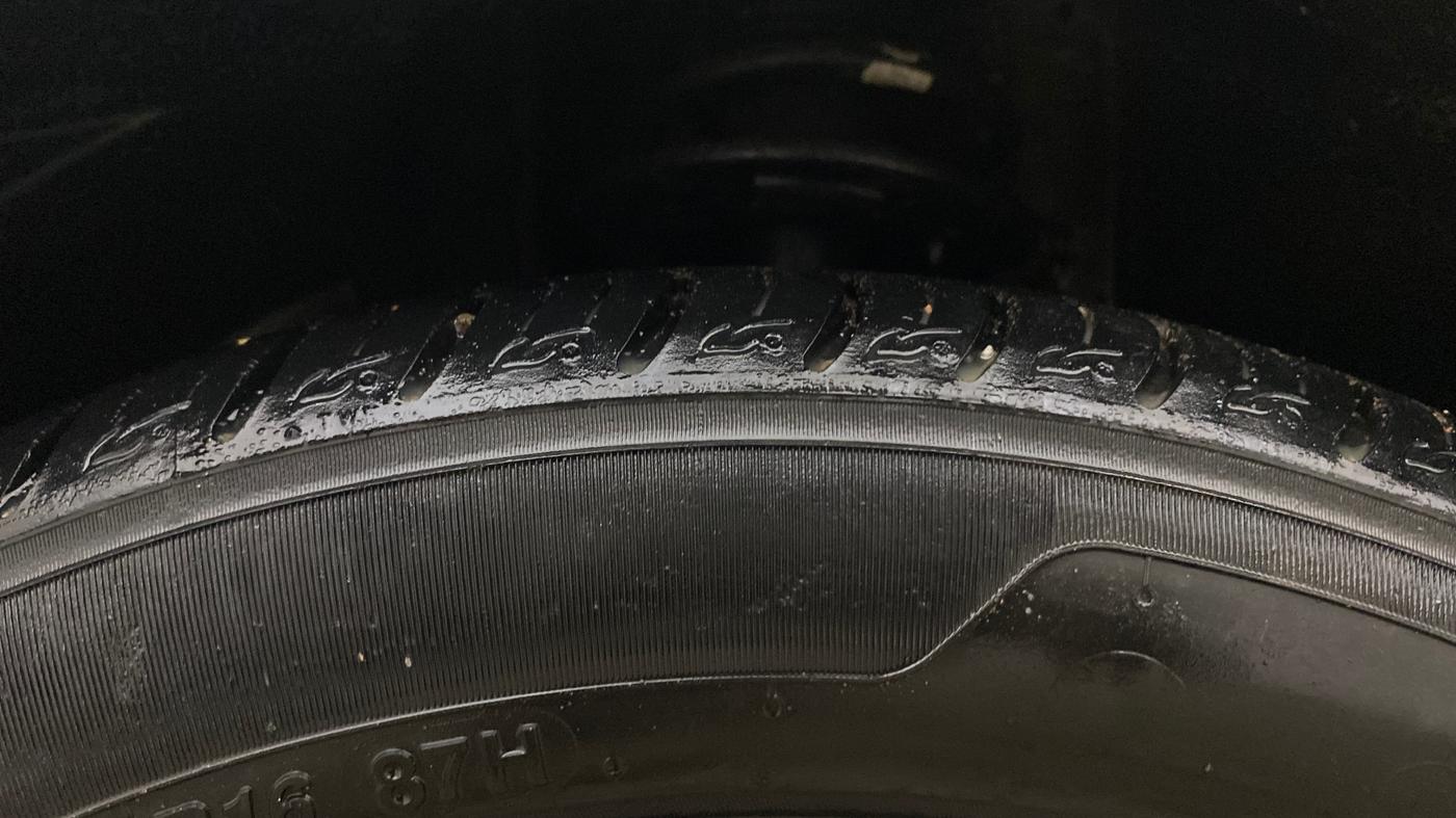 2018 Maruti Baleno ALPHA CVT PETROL 1.2, Petrol, Automatic, 61,605 km, Left Front Tyre Tread