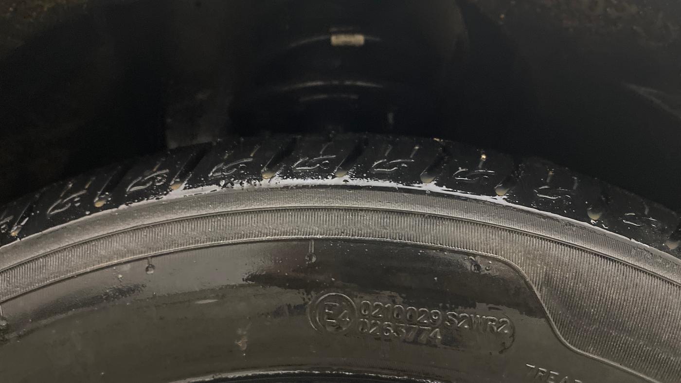 2018 Maruti Baleno ALPHA CVT PETROL 1.2, Petrol, Automatic, 61,605 km, Right Front Tyre Tread