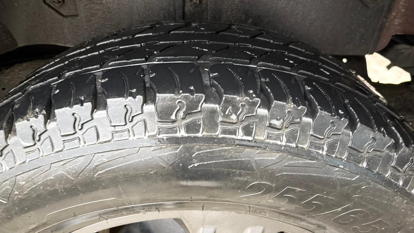 2021 Mahindra Thar LX PETROL HT 4WD AT, Petrol, Automatic, 34,634 km, Left Rear Tyre Tread