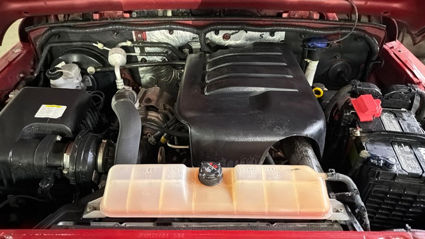 2021 Mahindra Thar LX PETROL HT 4WD AT, Petrol, Automatic, 34,634 km, Engine View