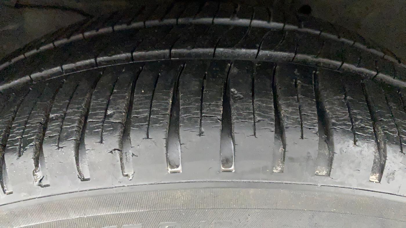 2014 Honda City SV MT PETROL, Petrol, Manual, 63,200 km, Left Front Tyre Tread
