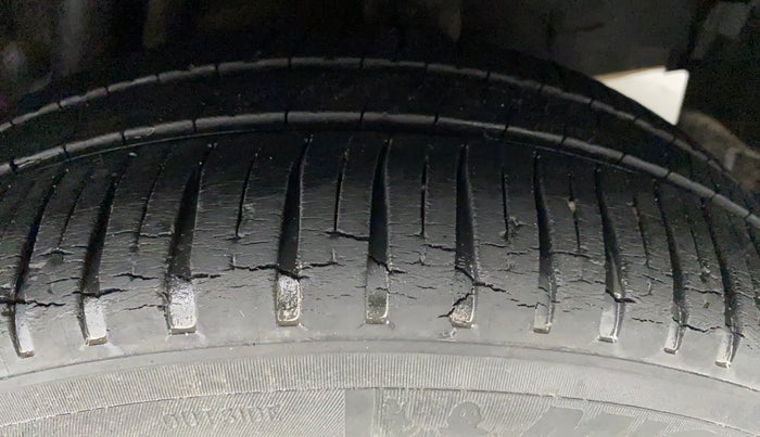 2014 Honda City SV MT PETROL, Petrol, Manual, 63,200 km, Left Rear Tyre Tread