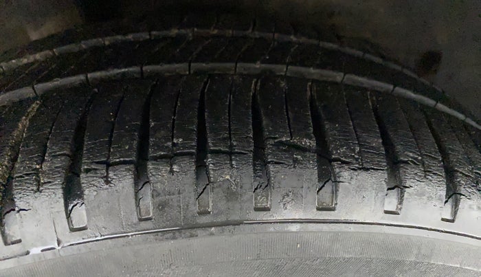 2014 Honda City SV MT PETROL, Petrol, Manual, 63,200 km, Right Rear Tyre Tread