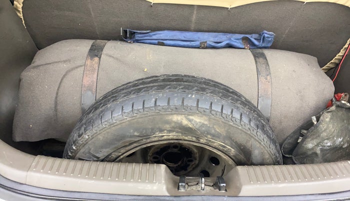 2013 Hyundai i10 MAGNA 1.2, CNG, Manual, 75,726 km, Spare Tyre