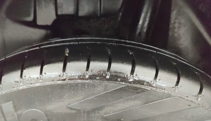 2019 Maruti Swift VXI, Petrol, Manual, 66,403 km, Left Rear Tyre Tread