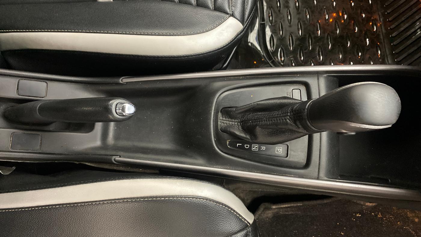 2020 Maruti Baleno ZETA CVT PETROL 1.2, Petrol, Automatic, 62,631 km, Gear Lever