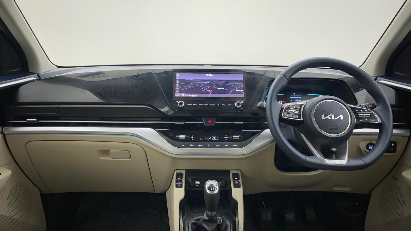 2022 KIA CARENS LUXURY PLUS 1.4G MT 6STR, Petrol, Manual, 3,084 km, Dashboard