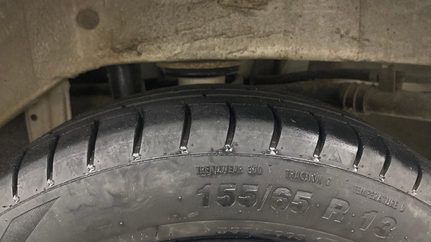 2014 Maruti Alto K10 VXI, Petrol, Manual, 43,002 km, Left Rear Tyre Tread