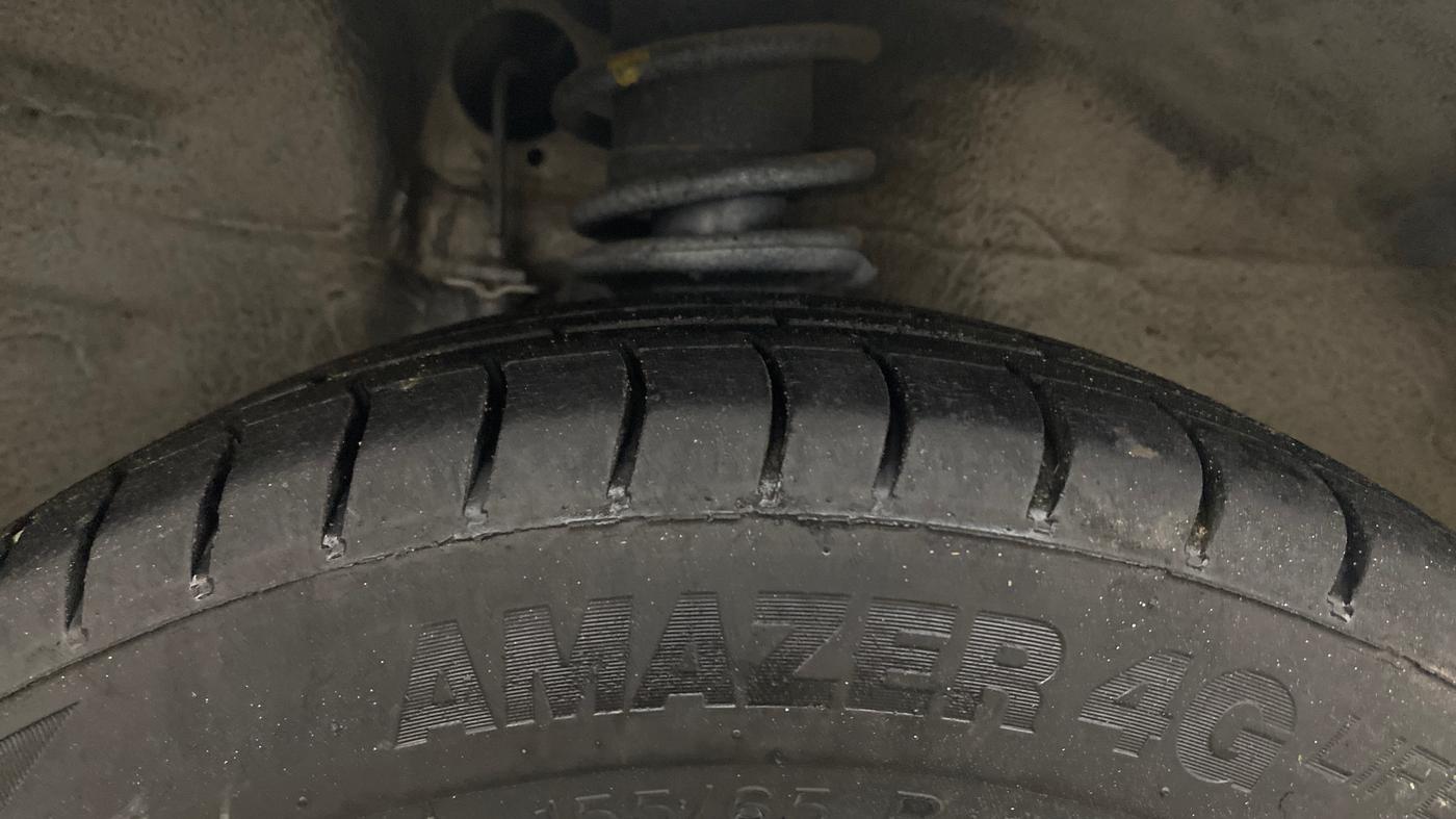 2014 Maruti Alto K10 VXI, Petrol, Manual, 43,002 km, Right Front Tyre Tread