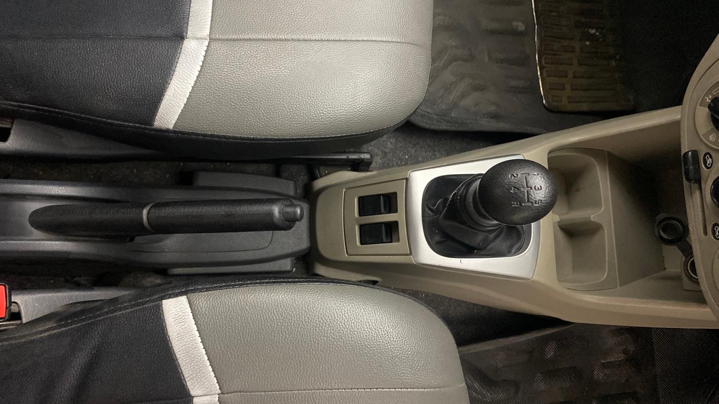 2014 Maruti Alto K10 VXI, Petrol, Manual, 43,002 km, Gear Lever