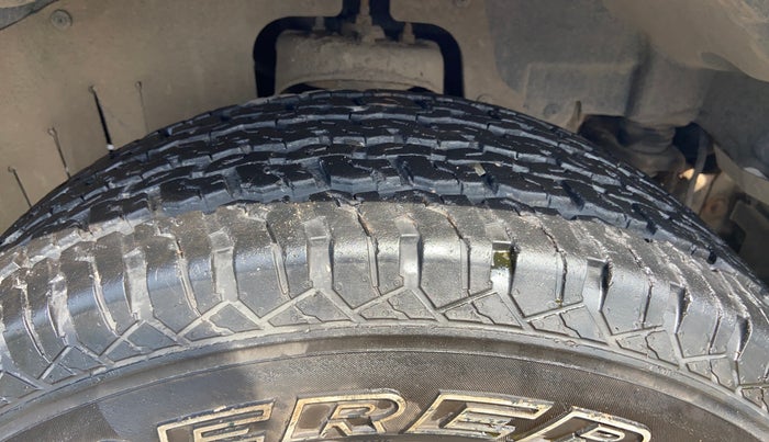 2021 Mahindra Thar LX PETROL HT 4WD AT, Petrol, Automatic, 58,909 km, Right Front Tyre Tread