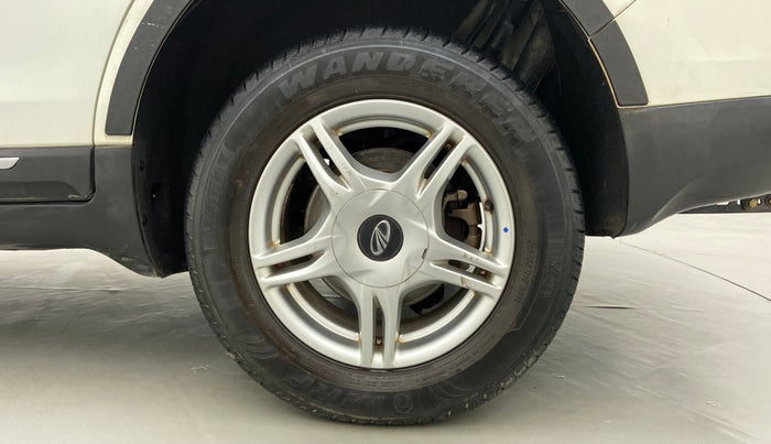 2018 Mahindra MARAZZO M6 7 STR, Diesel, Manual, 21,547 km, Left Rear Wheel