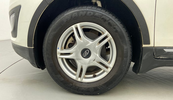 2018 Mahindra MARAZZO M6 7 STR, Diesel, Manual, 21,547 km, Left Front Wheel