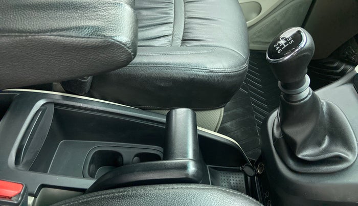 2018 Mahindra MARAZZO M6 7 STR, Diesel, Manual, 21,547 km, Gear Lever