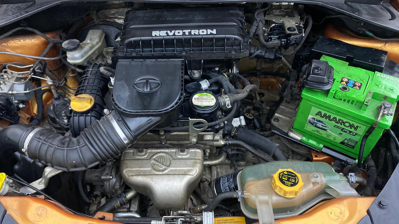 2016 Tata Tiago XZ PETROL, Petrol, Manual, 73,795 km, Engine View