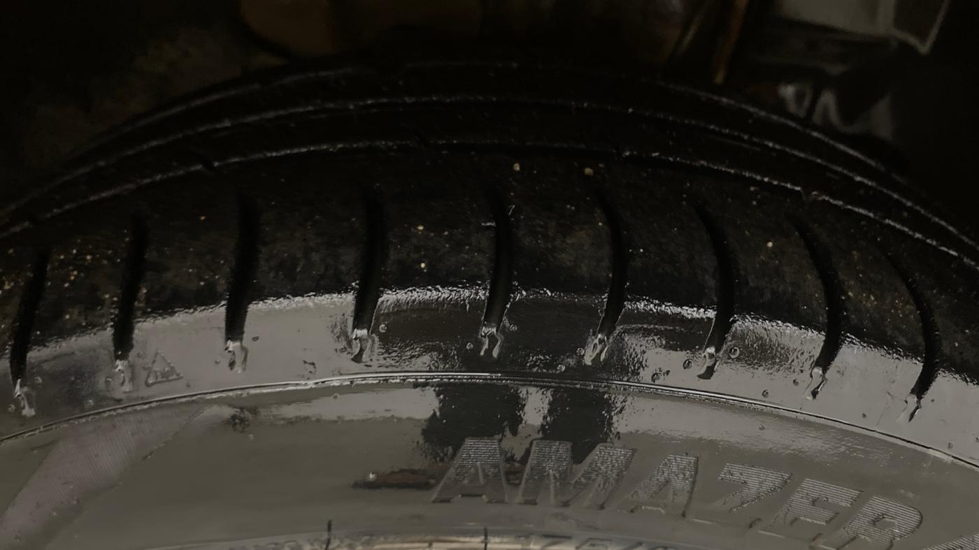 2016 Tata Tiago XZ PETROL, Petrol, Manual, 73,795 km, Right Front Tyre Tread