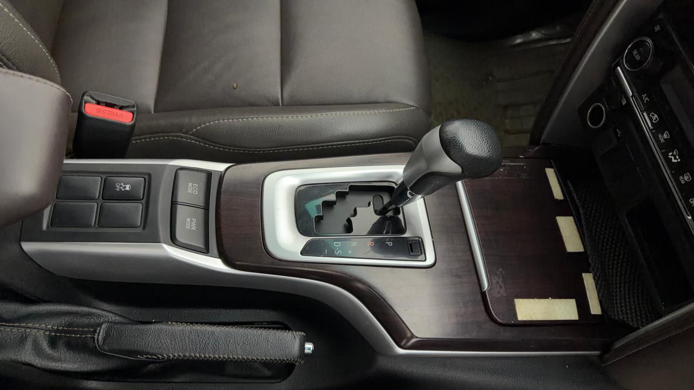 2019 Toyota Fortuner 2.7 4X2 AT, Petrol, Automatic, 24,901 km, Gear Lever