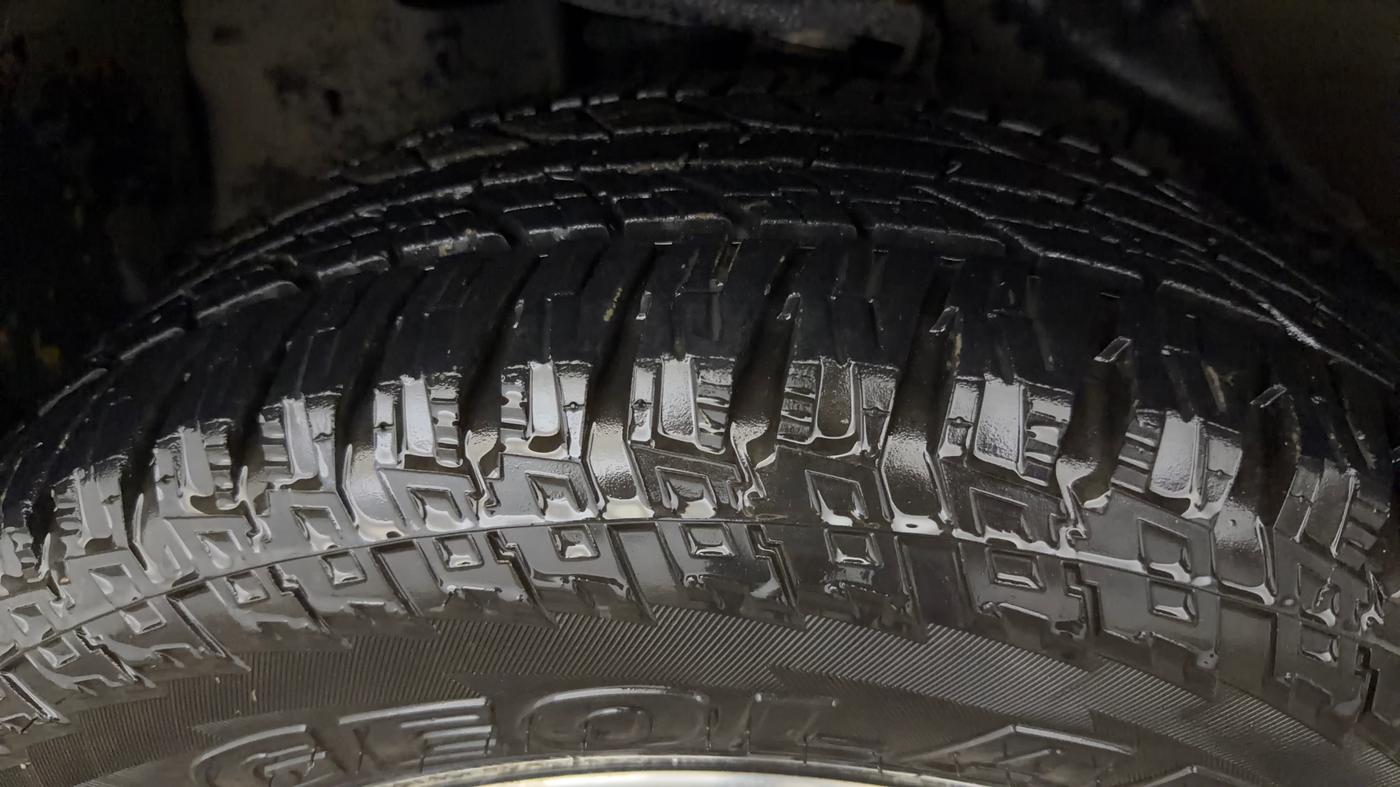2019 Toyota Fortuner 2.7 4X2 AT, Petrol, Automatic, 24,901 km, Left Front Tyre Tread