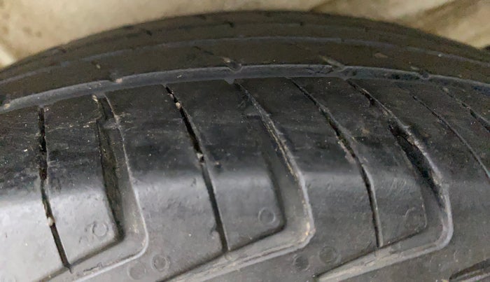2021 Maruti New Wagon-R LXI CNG (O) 1.0, CNG, Manual, 43,030 km, Right Rear Tyre Tread