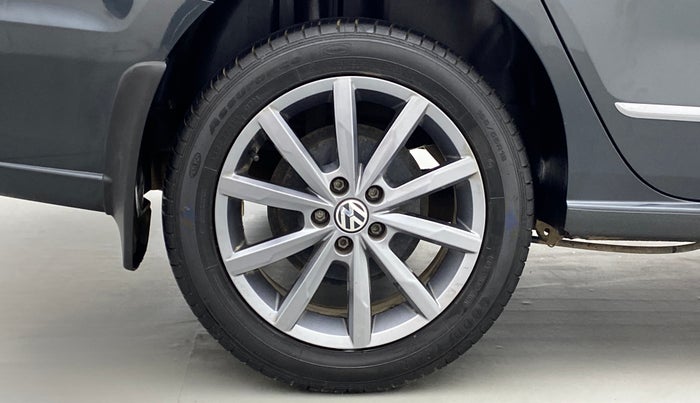 2019 Volkswagen Vento 1.2 TSI HIGHLINE PLUS AT, Petrol, Automatic, 24,046 km, Right Rear Wheel