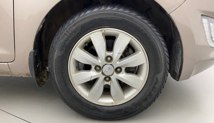 2013 Hyundai i20 SPORTZ 1.2, Petrol, Manual, 38,557 km, Right Front Wheel
