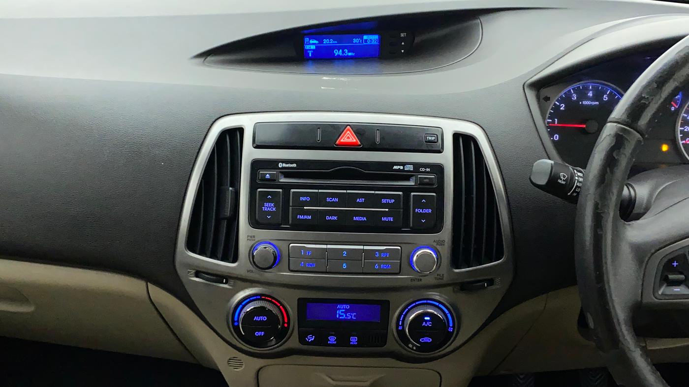 2013 Hyundai i20 SPORTZ 1.2, Petrol, Manual, 38,557 km, Air Conditioner