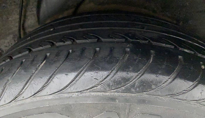 2013 Hyundai i20 SPORTZ 1.2, Petrol, Manual, 38,557 km, Left Rear Tyre Tread