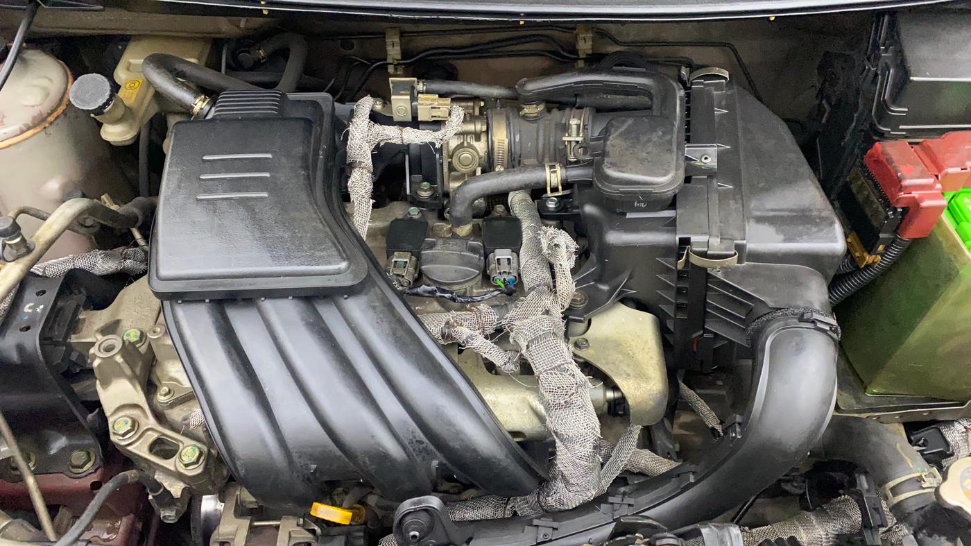 2013 Nissan Micra Active XV, Petrol, Manual, 80,629 km, Engine View