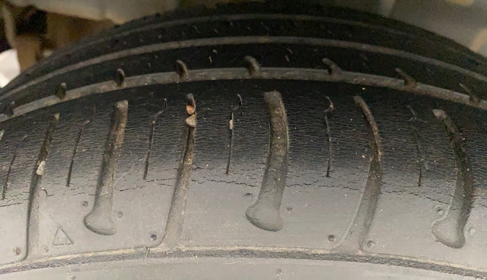 2019 Tata Tiago WIZZ EDITION PETROL, Petrol, Manual, 43,725 km, Right Rear Tyre Tread
