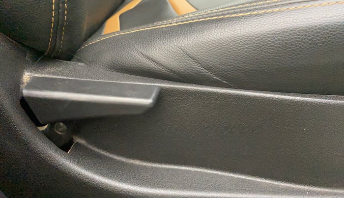 2019 Tata Tiago WIZZ EDITION PETROL, Petrol, Manual, 43,725 km, Driver Side Adjustment Panel
