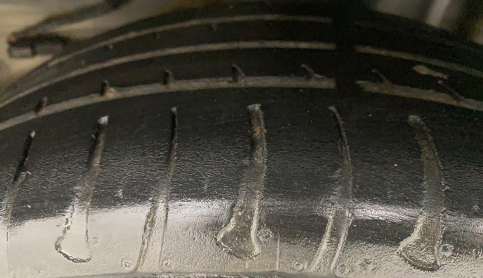 2019 Tata Tiago WIZZ EDITION PETROL, Petrol, Manual, 43,725 km, Left Rear Tyre Tread
