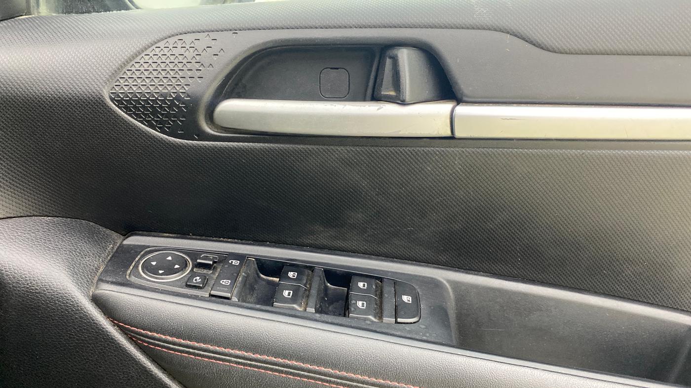2020 KIA SONET GTX PLUS 1.0 IMT, Petrol, Manual, 71,064 km, Driver Side Door Panels Control