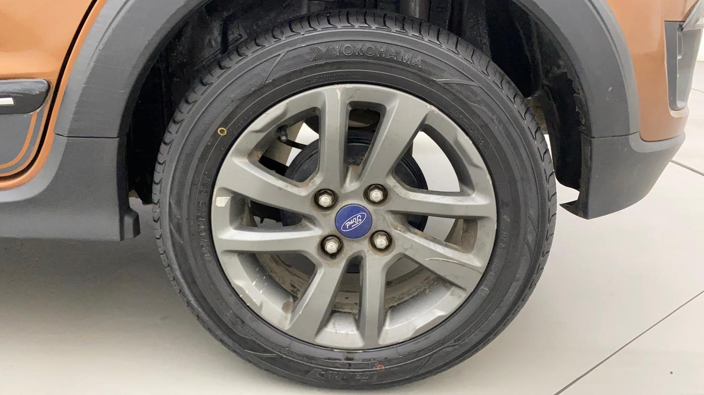 2018 Ford FREESTYLE TITANIUM 1.2 PETROL, Petrol, Manual, 54,017 km, Left Rear Wheel