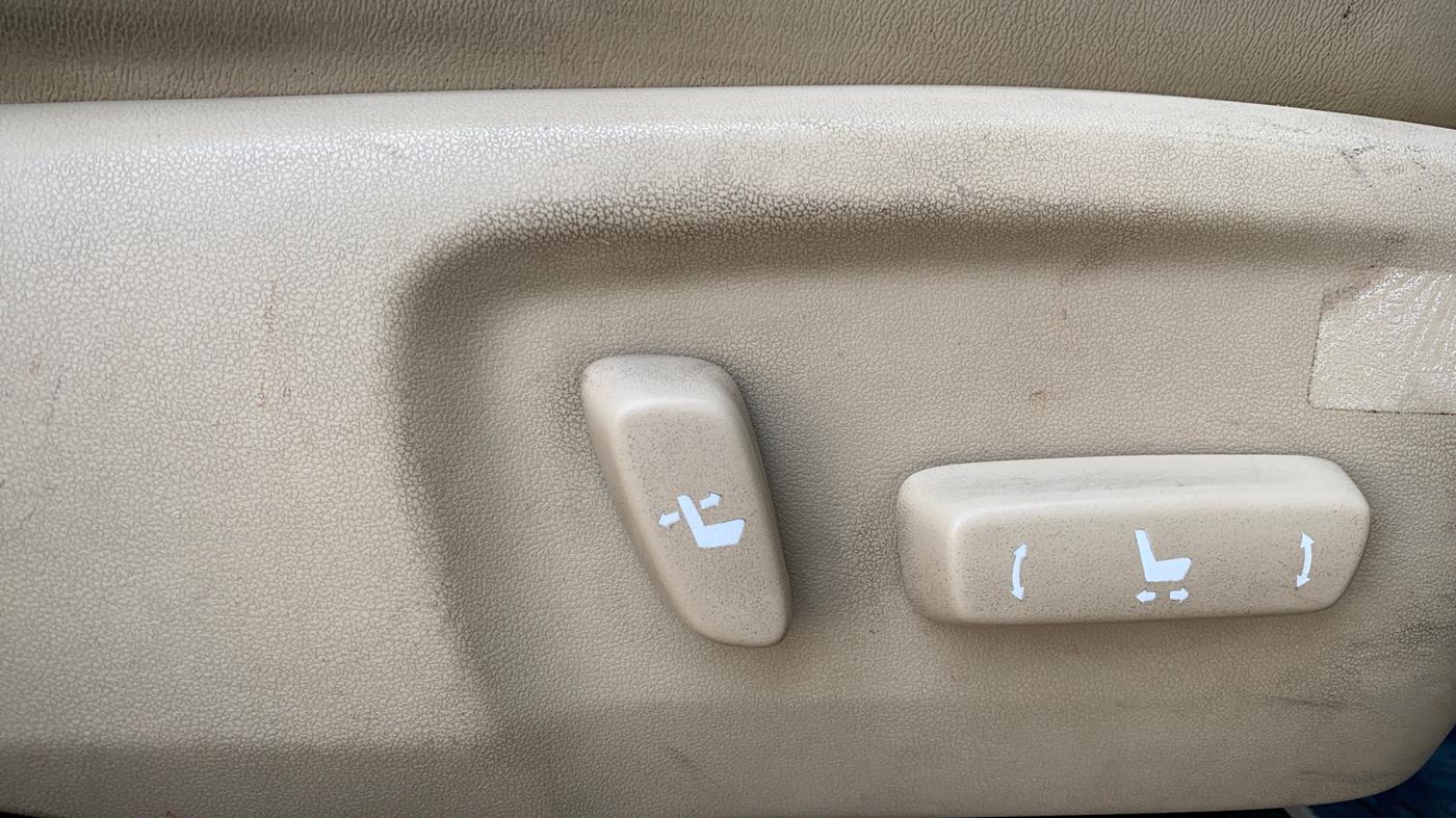 2020 Toyota YARIS VX CVT, Petrol, Automatic, 77,912 km, Driver Side Adjustment Panel