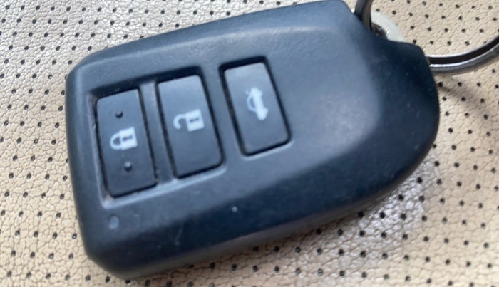 2020 Toyota YARIS VX CVT, Petrol, Automatic, 77,809 km, Key Close Up