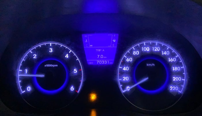 2012 Hyundai Verna FLUIDIC 1.6 CRDI SX, Diesel, Manual, 70,330 km, Odometer Image