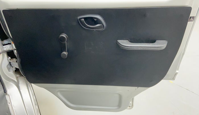 2019 Maruti Eeco 5 STR CNG WITH AC PLUSHTR, CNG, Manual, 27,469 km, Driver Side Door Panels Control