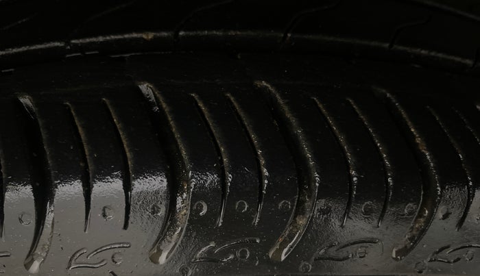 2018 Honda Amaze 1.2L I-VTEC V CVT, Petrol, Automatic, 50,982 km, Right Front Tyre Tread