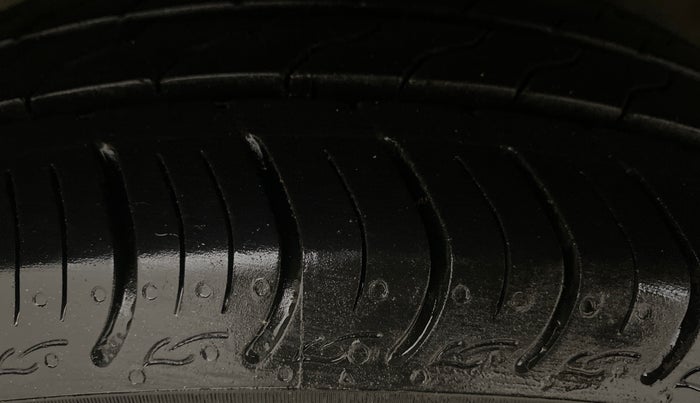 2018 Honda Amaze 1.2L I-VTEC V CVT, Petrol, Automatic, 50,982 km, Right Rear Tyre Tread