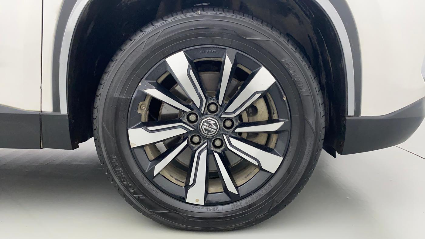 2019 MG HECTOR SHARP DCT PETROL, Petrol, Automatic, 50,945 km, Right Front Wheel
