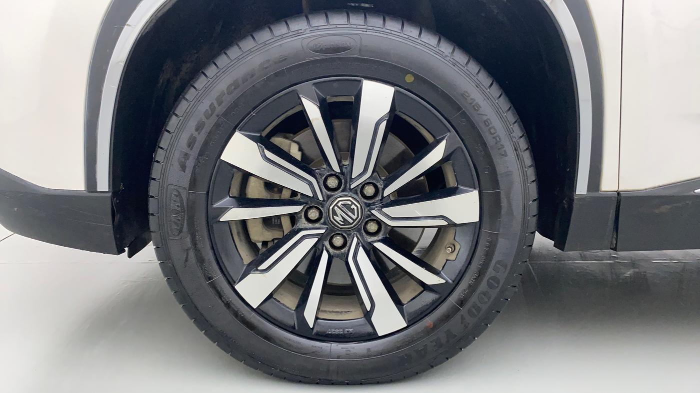 2019 MG HECTOR SHARP DCT PETROL, Petrol, Automatic, 50,945 km, Left Front Wheel