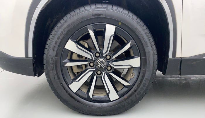 2019 MG HECTOR SHARP DCT PETROL, Petrol, Automatic, 50,945 km, Left Front Wheel