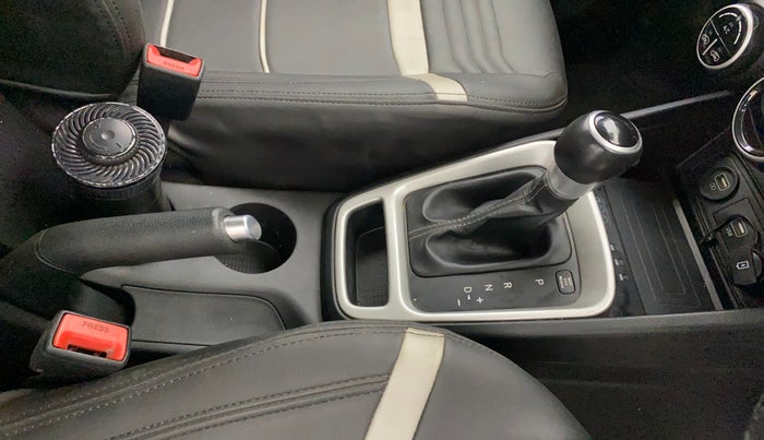 2019 Hyundai VENUE SX PLUS 1.0 TURBO DCT, Petrol, Automatic, 99,091 km, Gear Lever