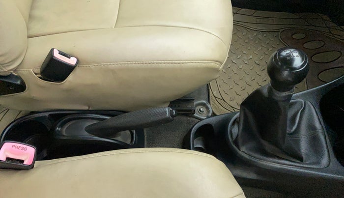 2011 Toyota Etios G SP, Petrol, Manual, 70,272 km, Gear Lever